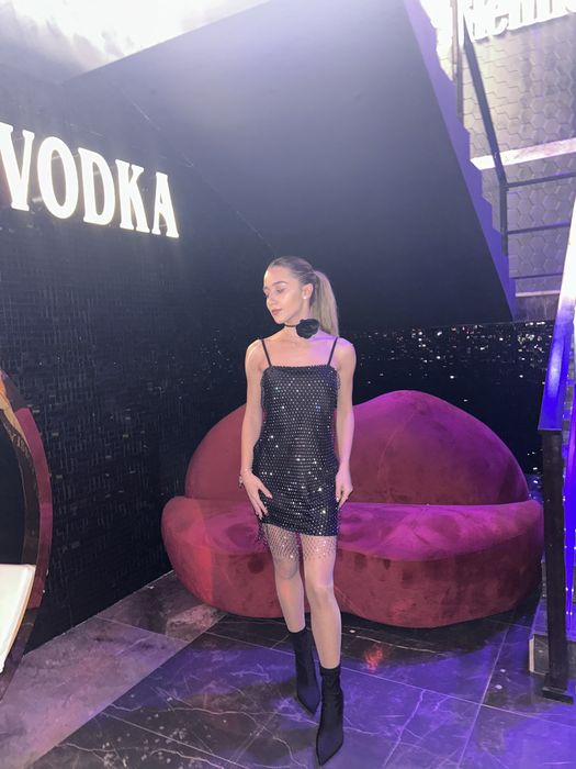 Рокля с камъни Xs размер