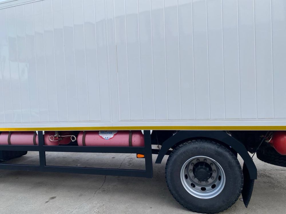 Isuzu yili 2023 gaz baloni bilan