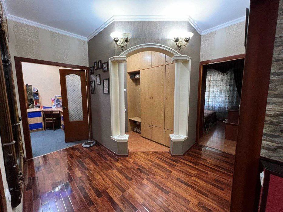 Продается квартира под коммерческое помещение 3/1/5