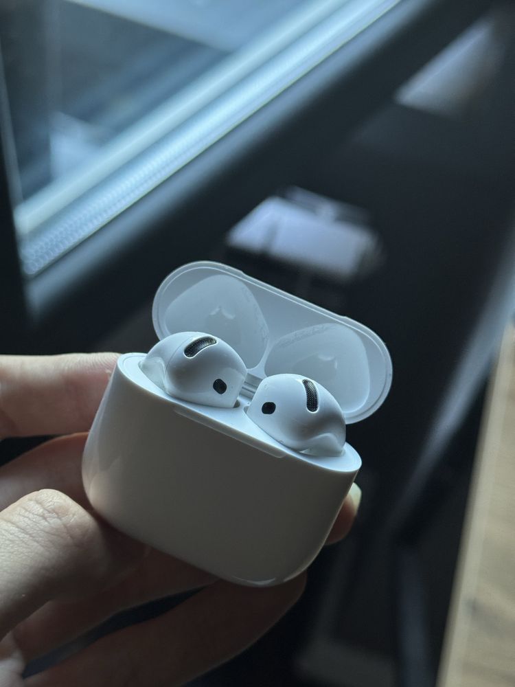 Airpods 4 ANC (шумоподавление)