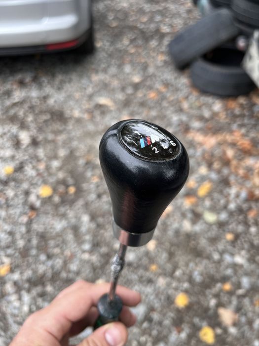 Bmw Топка за скоростен лост ОРИГИНАЛНА БМВ Мкова  6 скорости