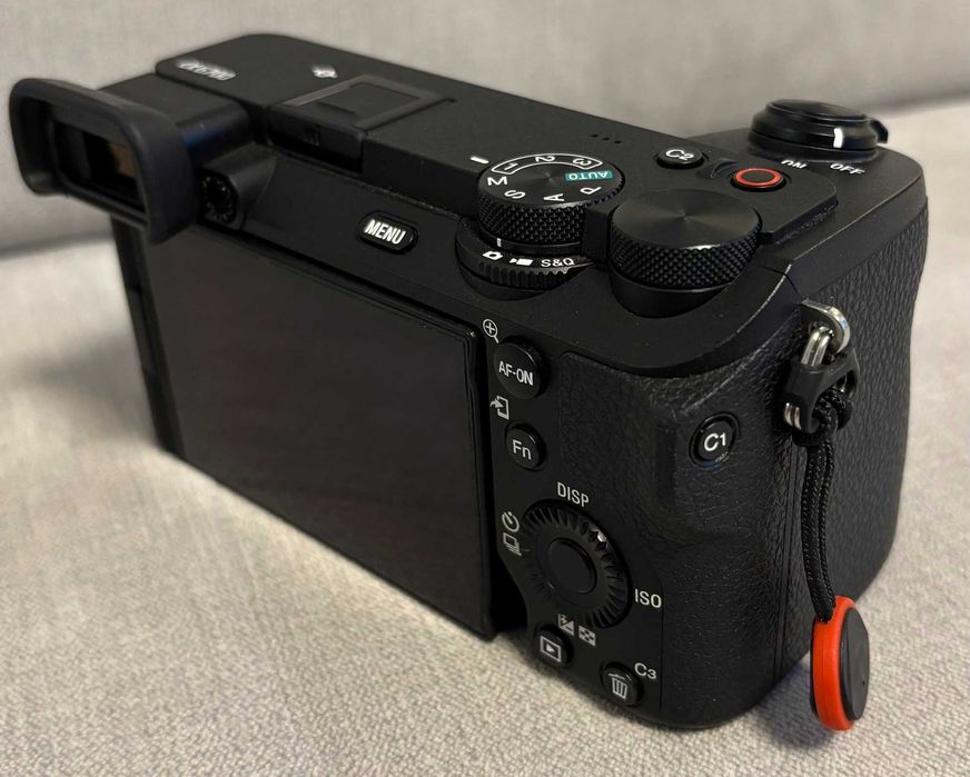 Sony A6700 + Sony 16-55mm F2.8