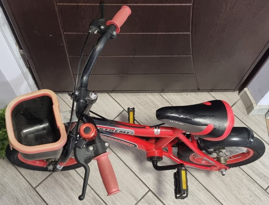 Bicicleta copil rosie