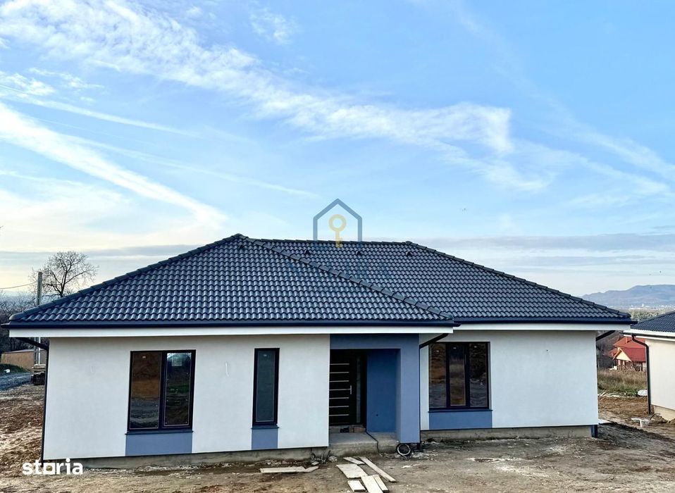 Casa de vanzare Satu Nou de Jos cu priveliste - zona retrasa