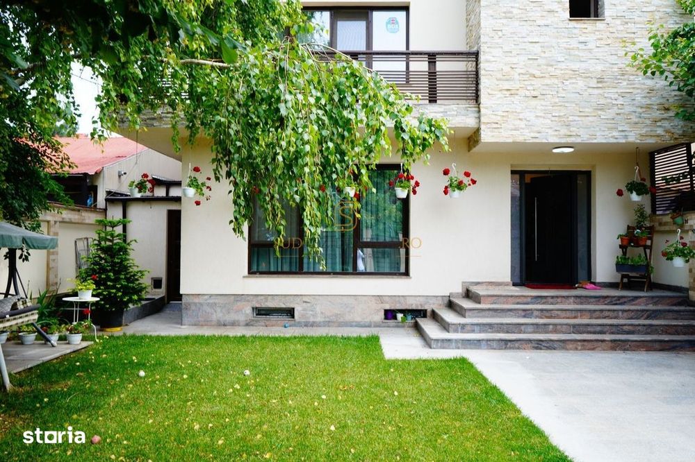 Vila S+P+1E+M cu 6 camere, zona metrou Aparatorii Patriei, Sector 4