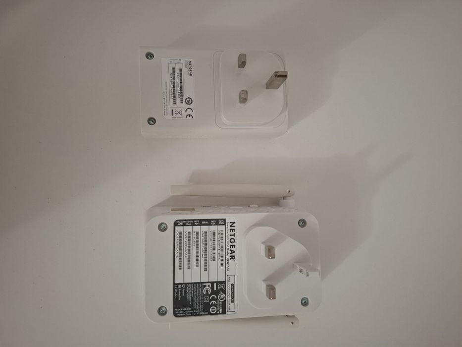 Set adaptor internet prin priză NETGEAR PLW1000