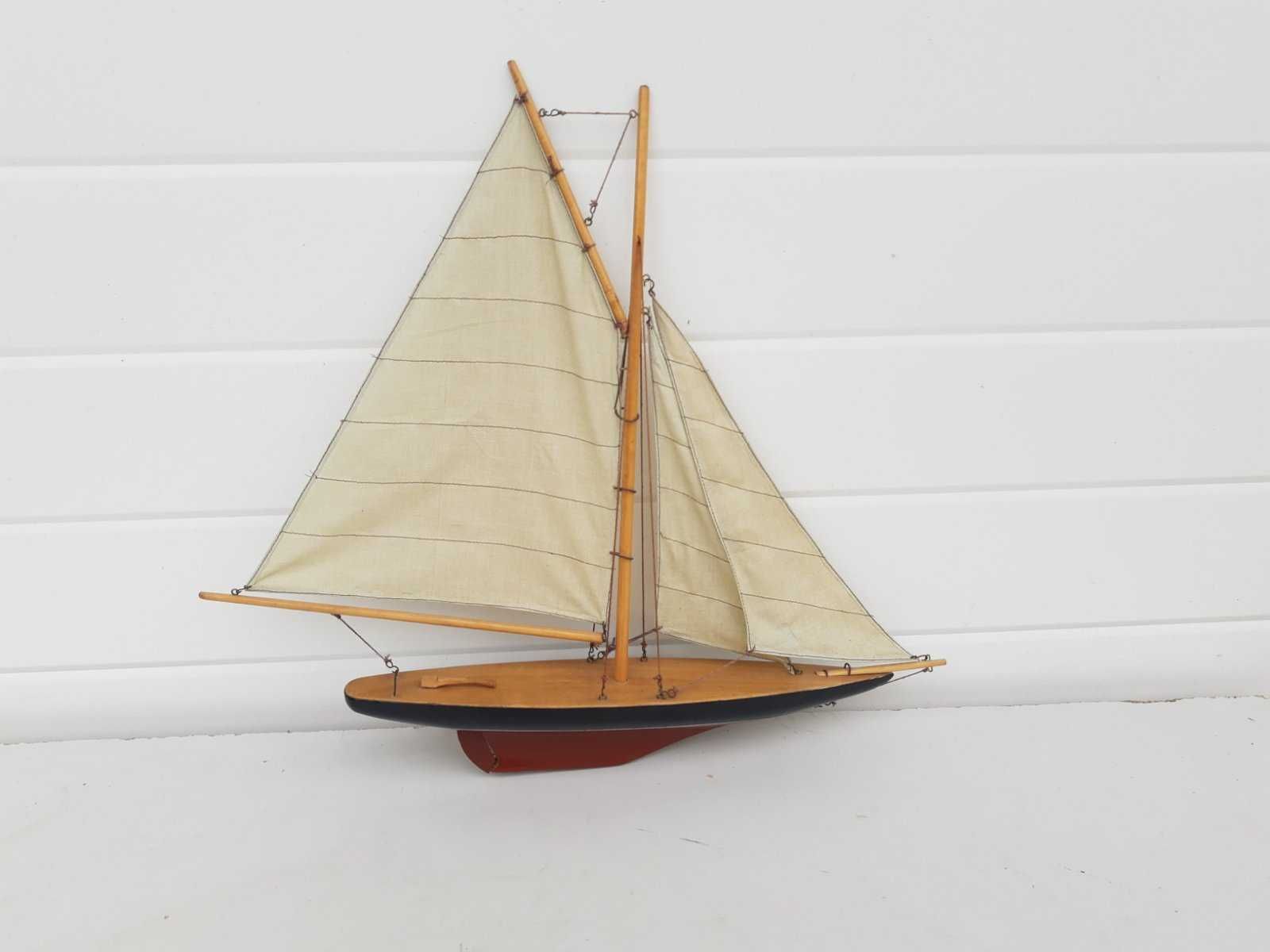 Стар макет на Холандска ветроходна лодка яхта