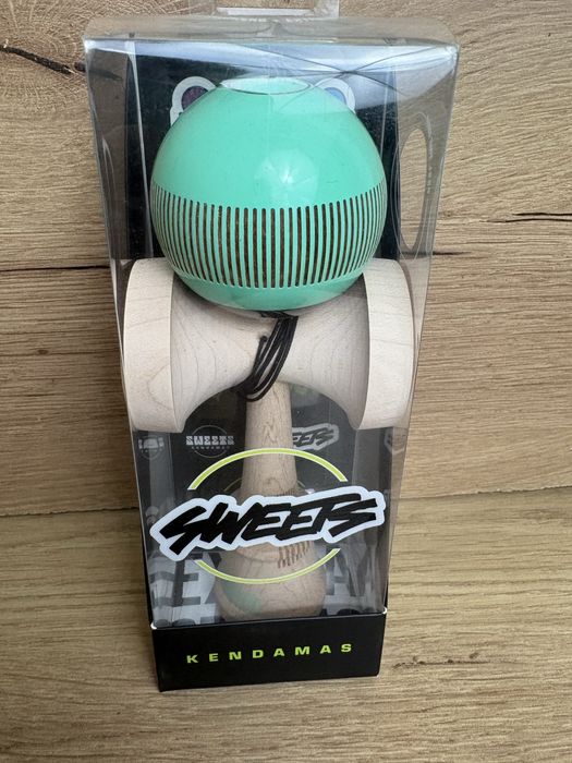 Sweets Kendamas Broken Bones Mint Green nou sigilat