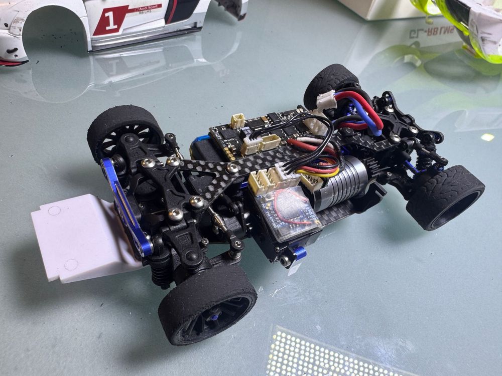 Automodel scara 1/27 glr ca miniz