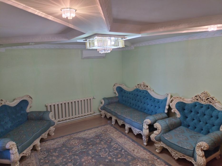Продам диван Царский
