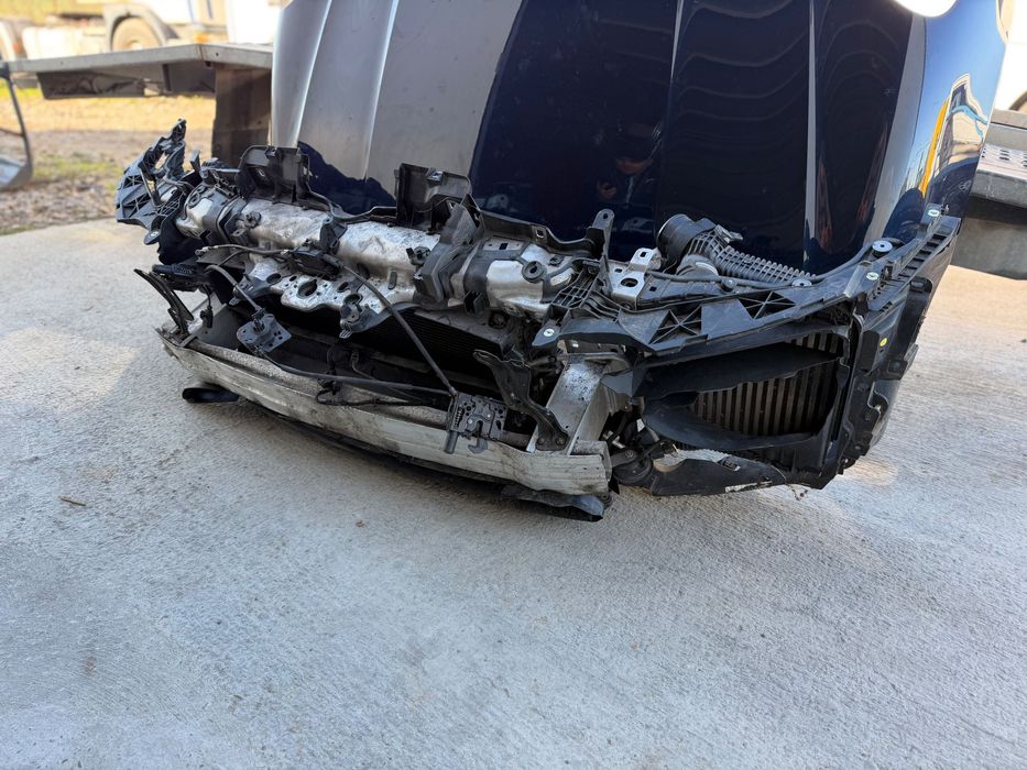 Porsche Macan GTS fata completa faruri bara capot aripi trager