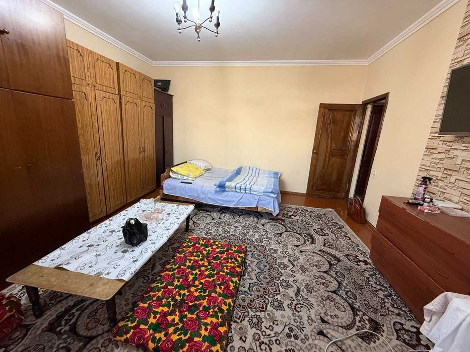 1 комнатная квартира в Кадышева Яшнабадском районе