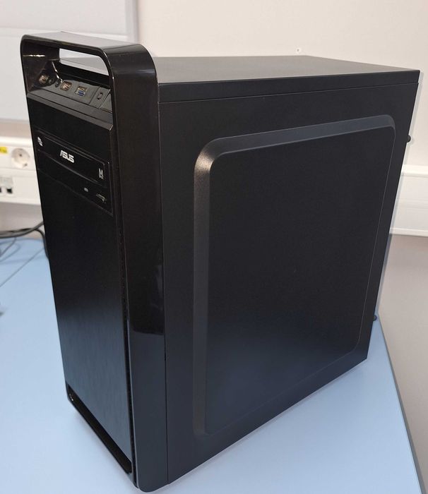 Calc. AMD Ryzen5 3400G 3.7GHz,16GB DDR4,1TB HDD+250GB SSD,Windows11Pro