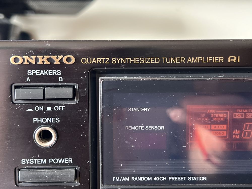 Стерео Ресийвър Onkyo