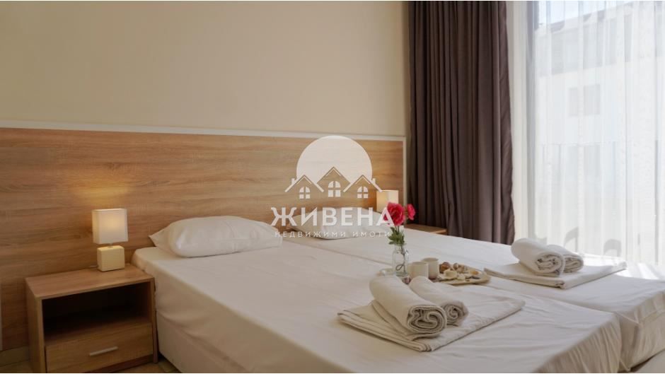 Продава се Двустаен апартамент в с. Топола, Област Добрич - 89 кв.м за 821 €/кв.м - Снимка #5