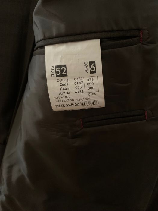 Мъжки костюм Armando Lucas размер 52