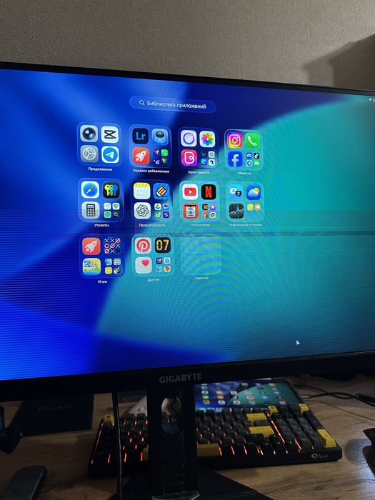 Продам монитор, есть проблема с матрицей