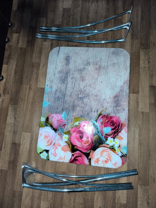 Стол кухонный стеклянный