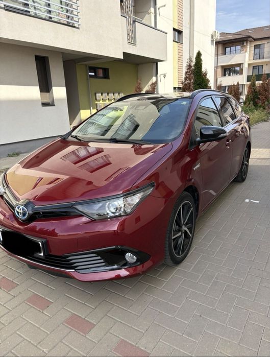 Vand Toyota Auris 1.8 Hybrid