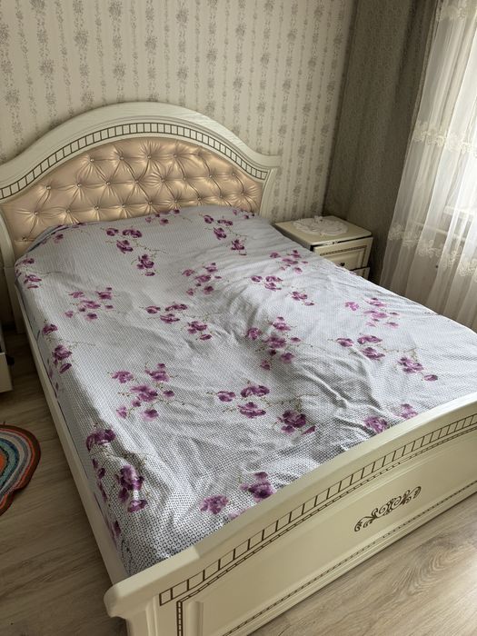 Продам кровать двухспальную