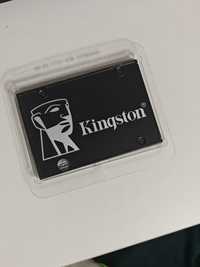 Карта памяти SSD Kingston 1TB