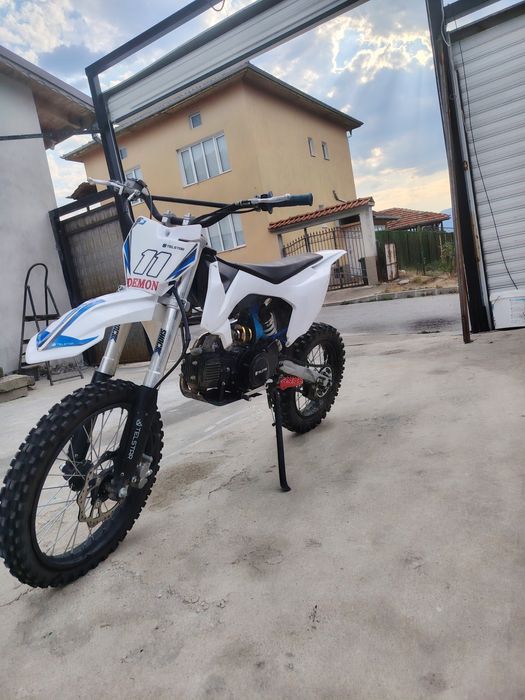 Продавам telstar 125