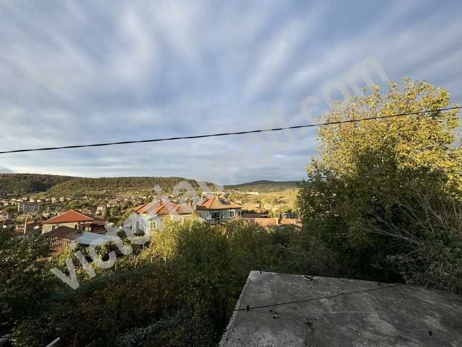 Продава се Къща в Дебелец - 170 кв.м за 912 €/кв.м - Снимка #2