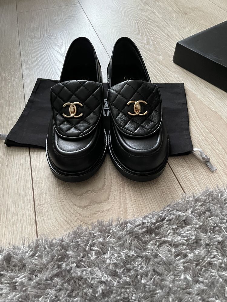 Espadrile chanel Loafers leather NOI