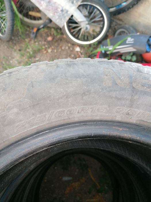Гуми Nexen 215/60 R16 всесезонни