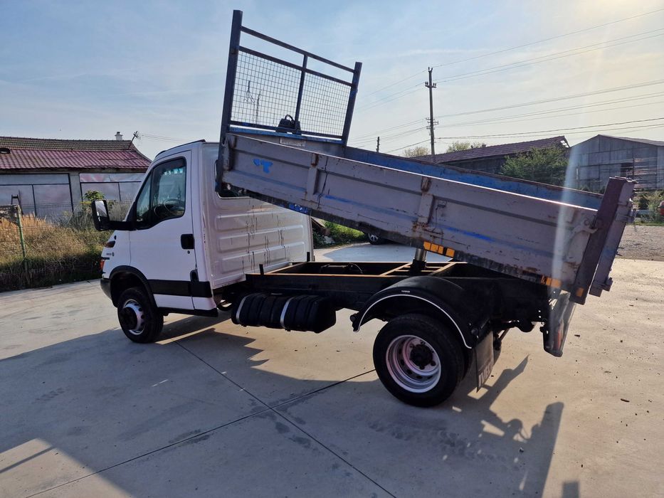 Bascula de inchiriat 3.5T si transport nisip balast agregate moloz etc