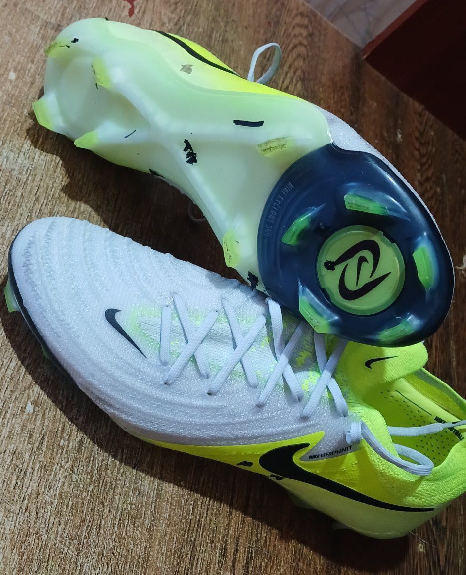 Nike butsa sotiladi
