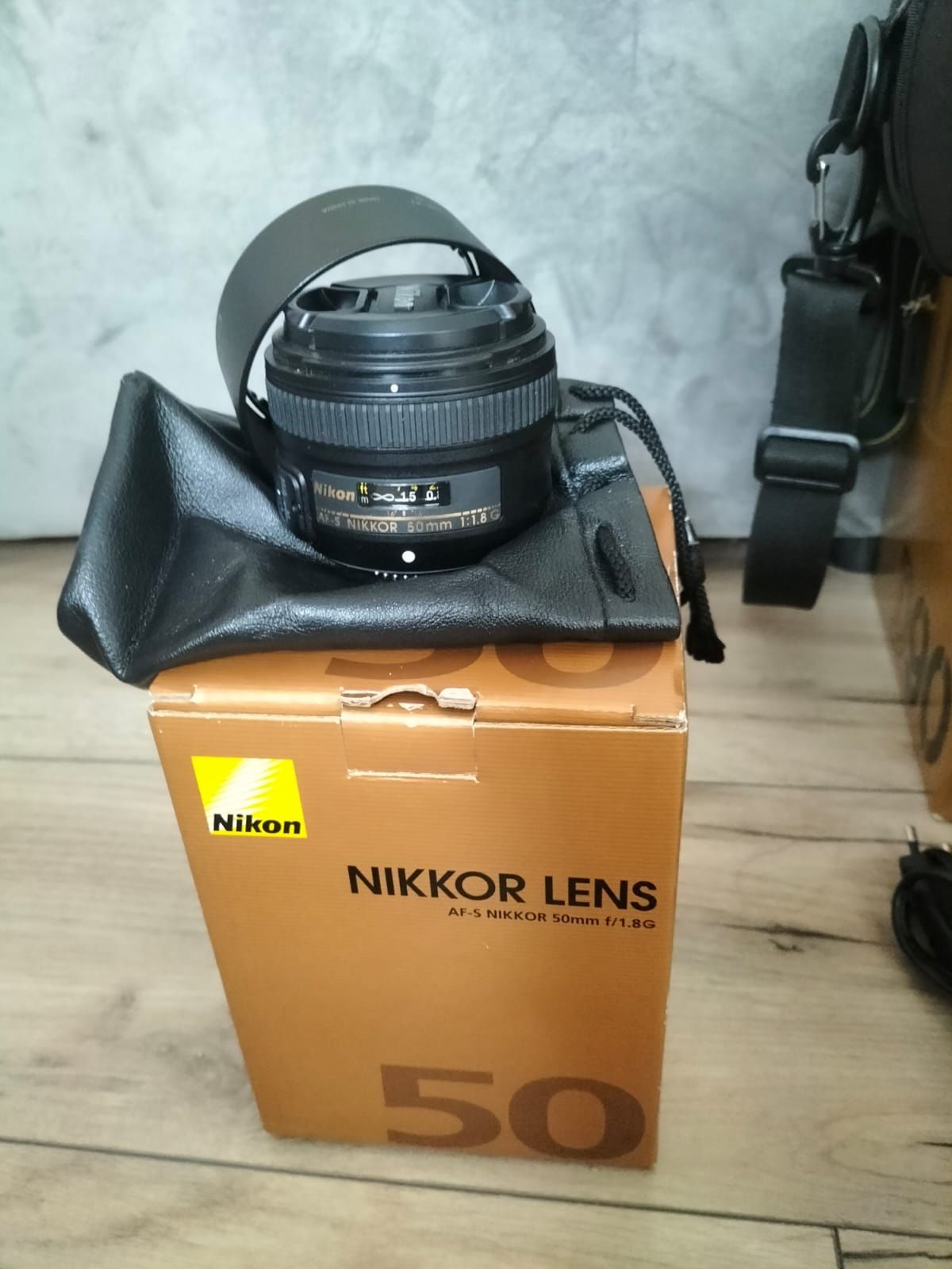 Nikon D90 DSLR, 3 obiective, trepied, cutie impecabil