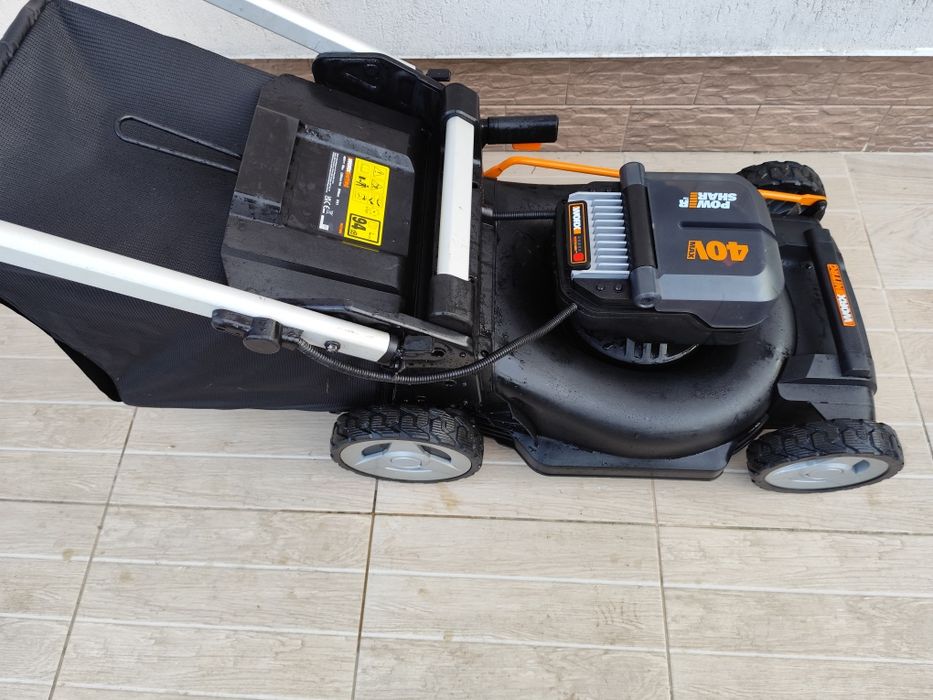 Mașină tuns iarba, gazonul, autotracțiune, baterie Litiu ion