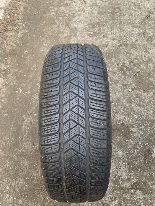 Vand cauciuc pirelli scorpion 235/65/r18