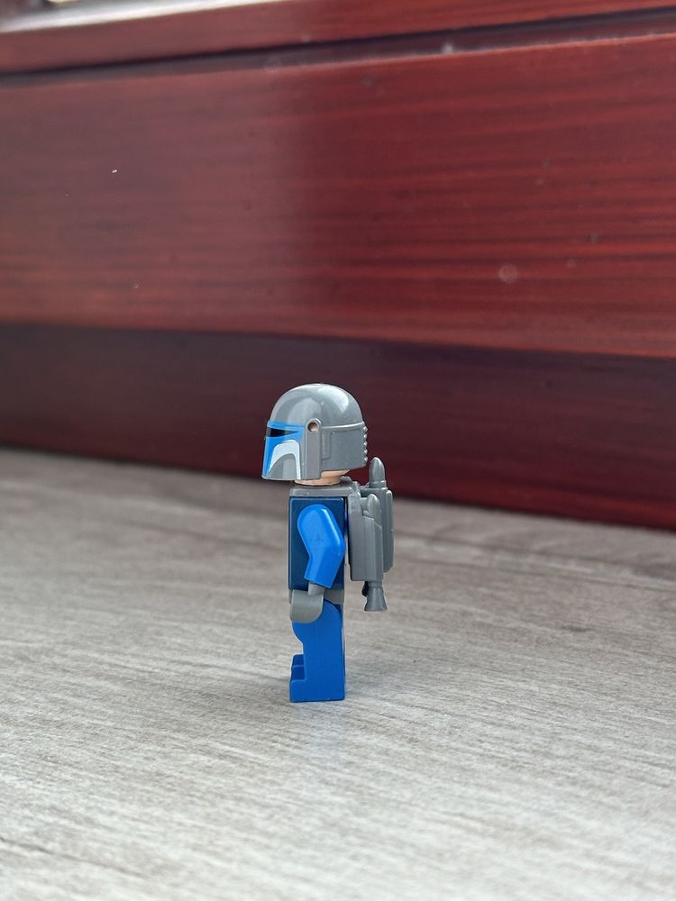 Minifigurina de colectie Lego Death Watch Warrior Mandalorian(2011)