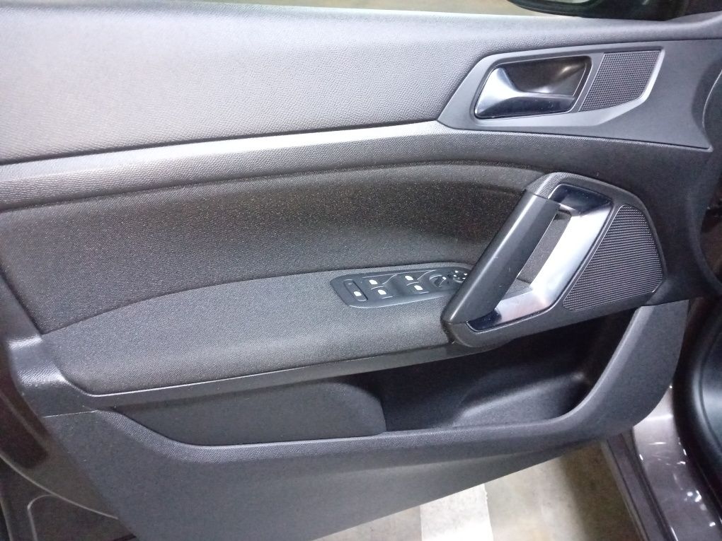 Peugeot 308, 2014, IDEAL