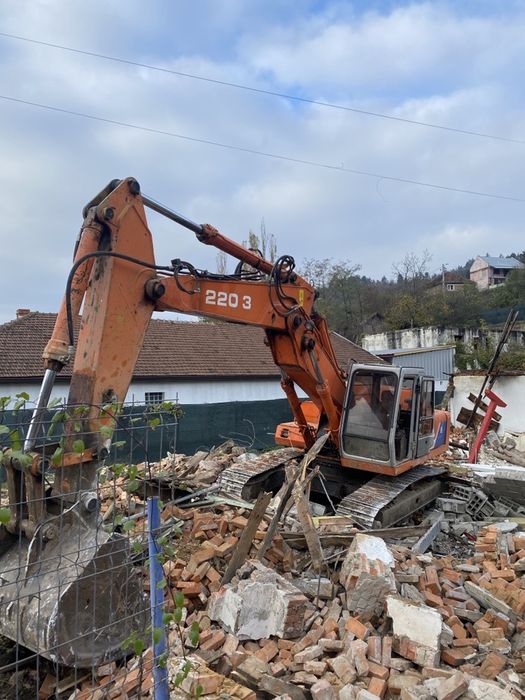 Demolari excavari piconari fundatii drumuri forestiere constructii