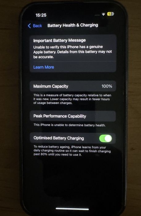 iPhone 15 în stare forte bună sunați măți pentru mai mult detali