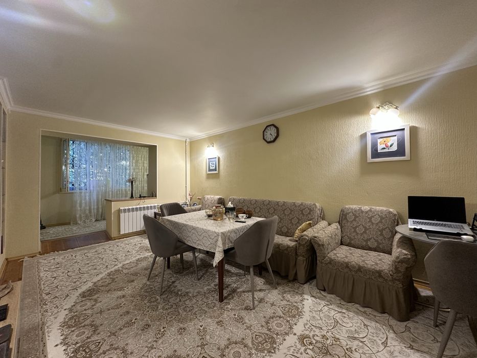 Продам 4х / Чиланзар 1 квартал / Торговый центр