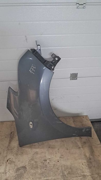 aripa dreapta fata Citroen C3 Picasso an 2012