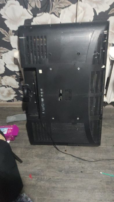 Продам хороший телик