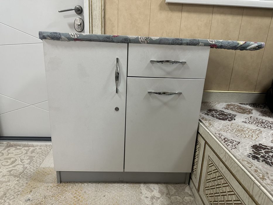 Шкаф-гладильная доска