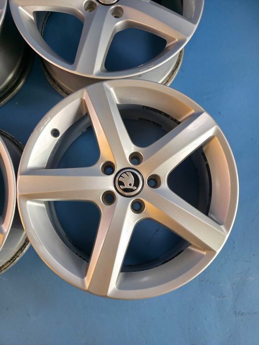 Jante Aliaj 5x112 17'' OE Skoda Octavia Superb Karoq Kodiaq 6.5J ET 39