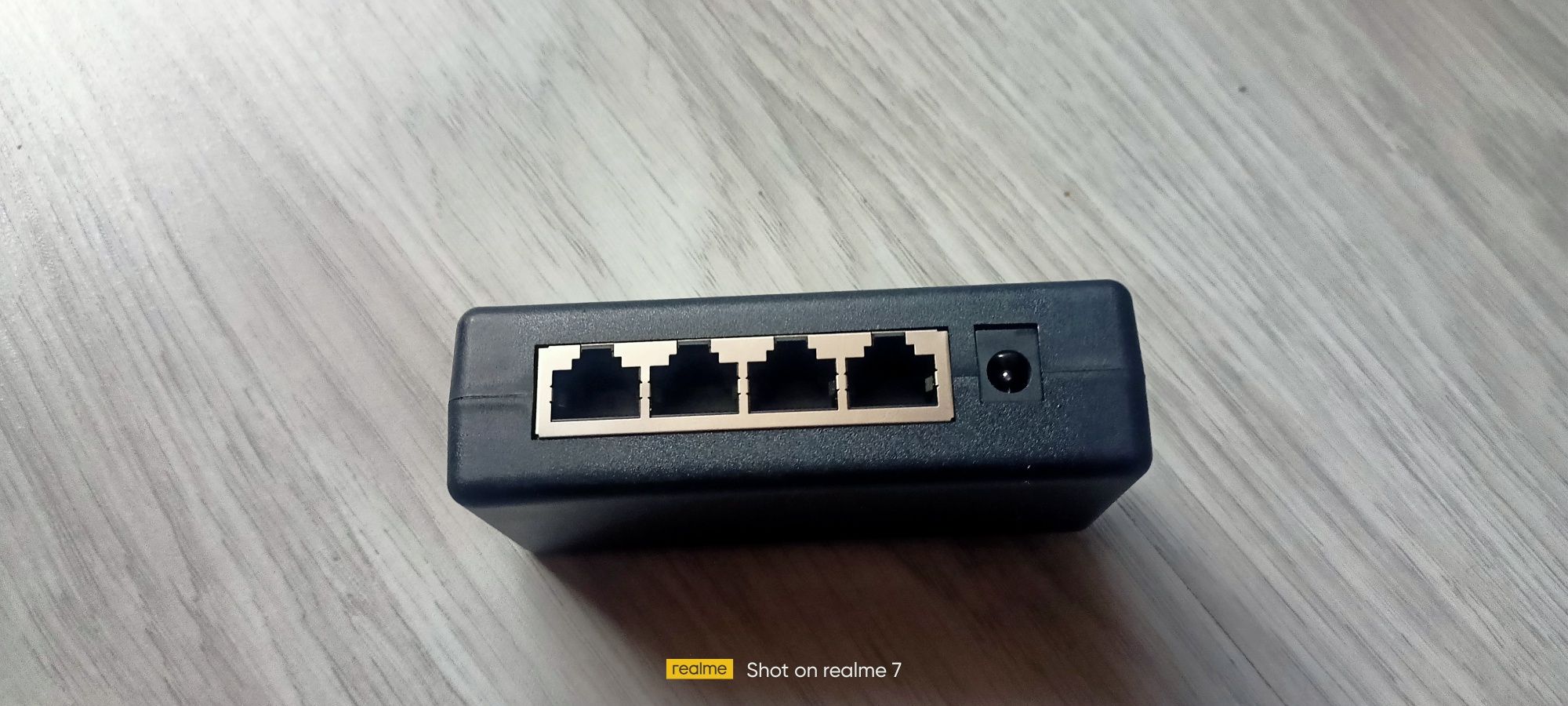 PoE injector 4 port IP NVR POE