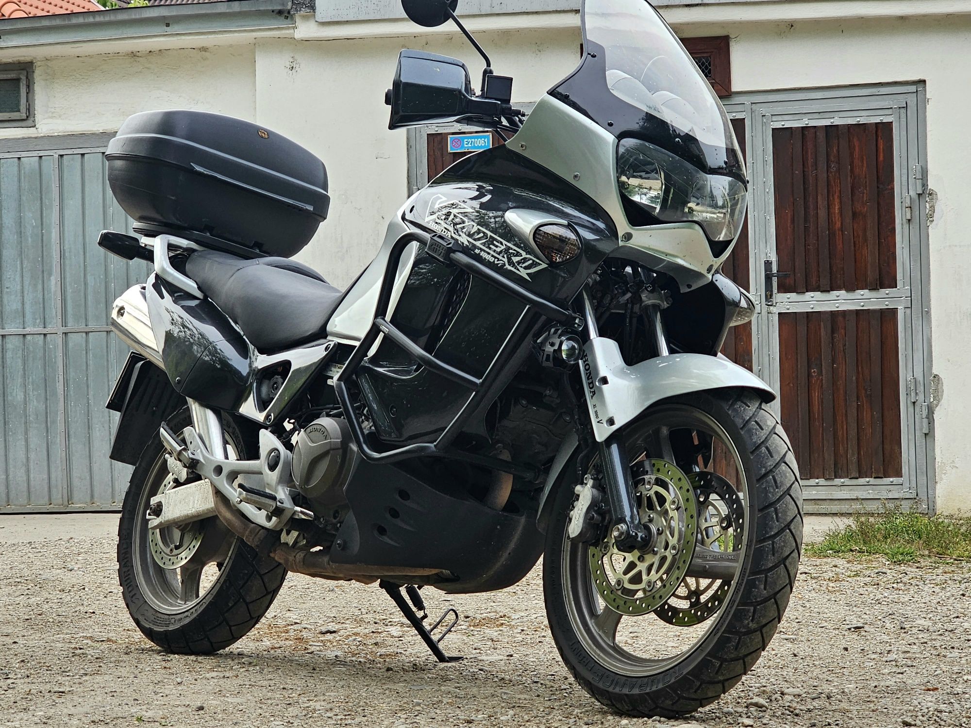 Vând Honda Varadero xl 1000