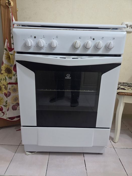 Продам электрическую плиту