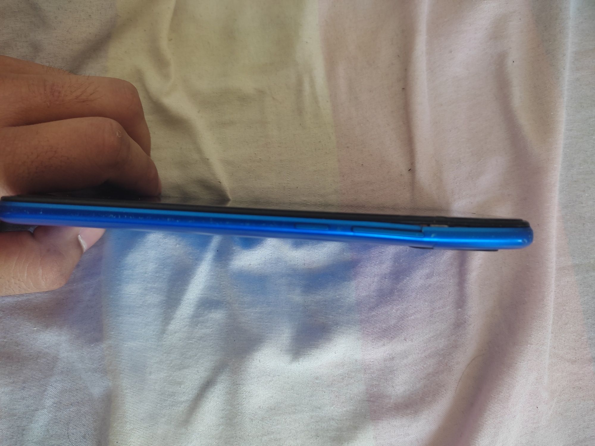Продам два Redmi 9C