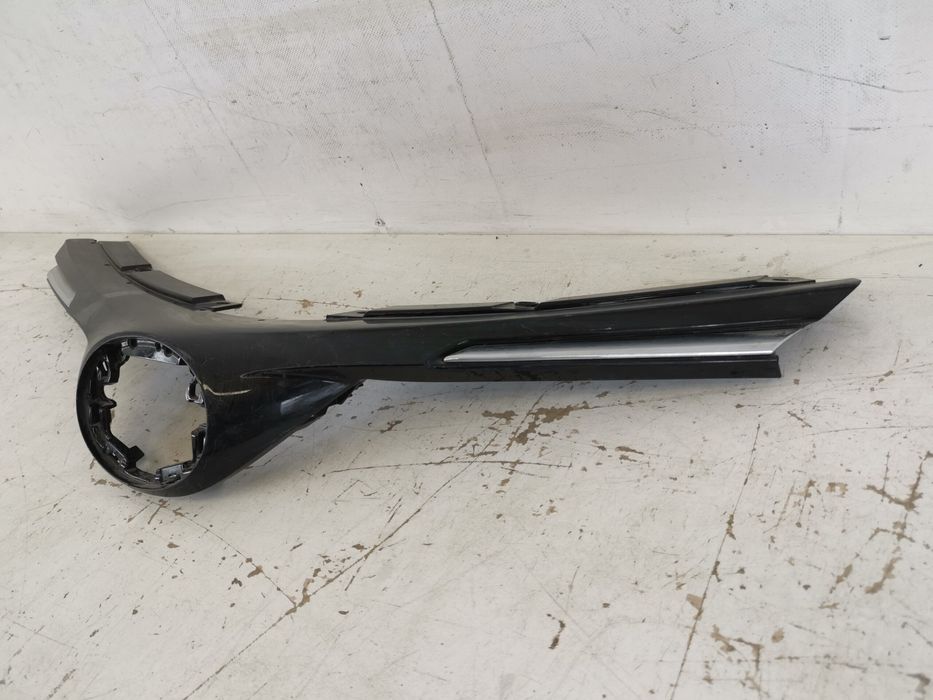 Радиаторна решетка Тойота РАВ4 / Toyota RAV4 Оригинална повредена