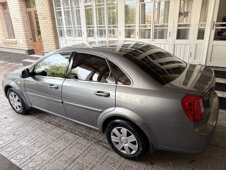 Lasetti Gentra sotiladi