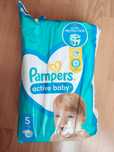 40 броя Pampers Active Baby - размер 5
